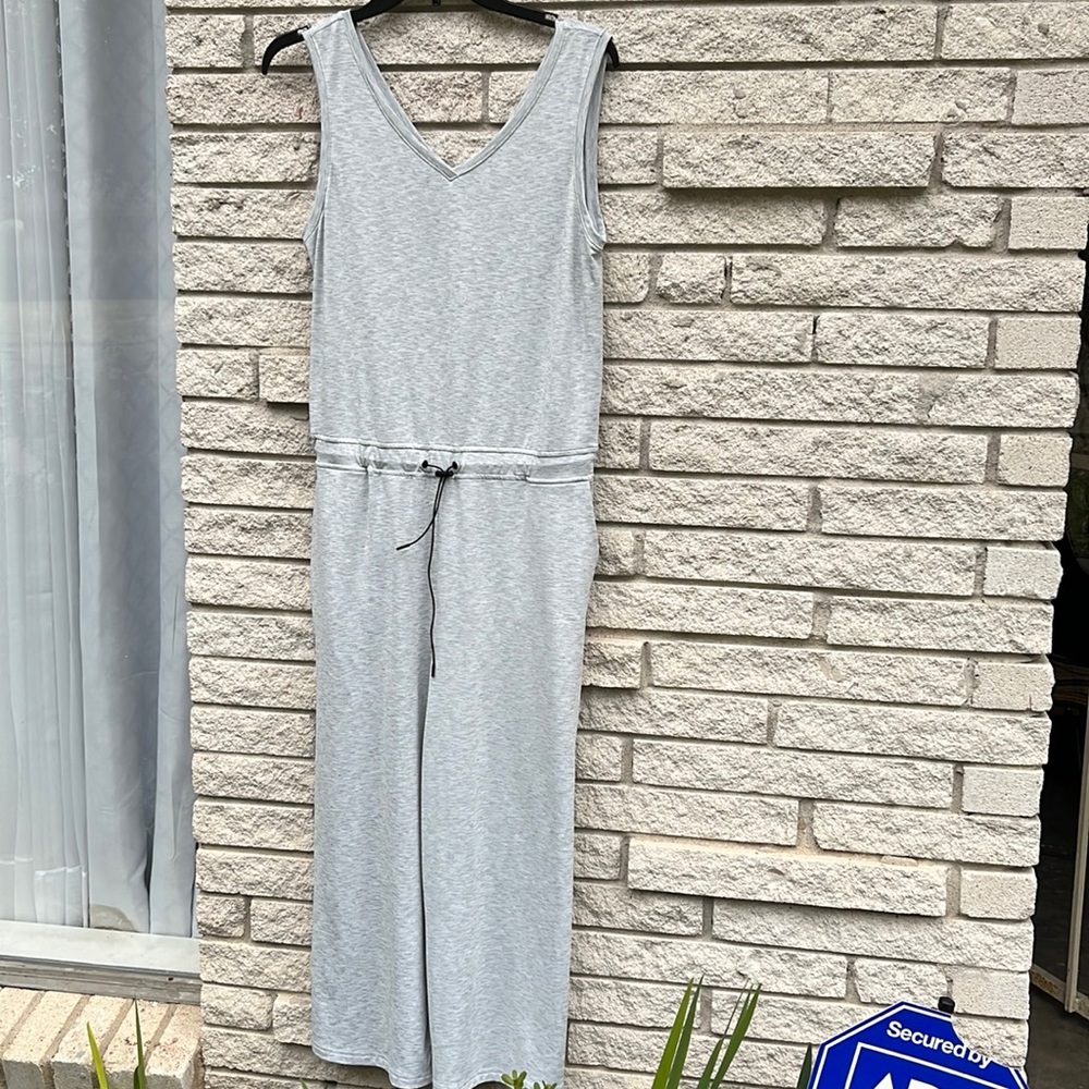 Stylus Grey Wide Leg Knit Drawstring Jumpsuit Size Medium